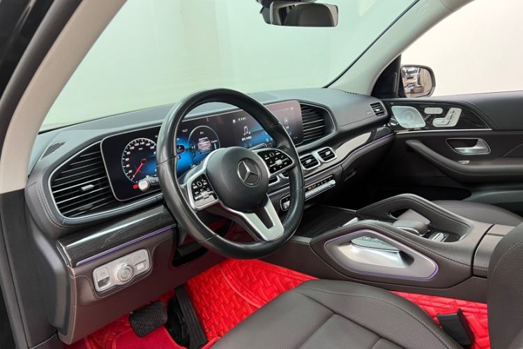 Used Mercedes-Benz GLS 2021 GLS 450 4MATIC Stylish Model Interior 11