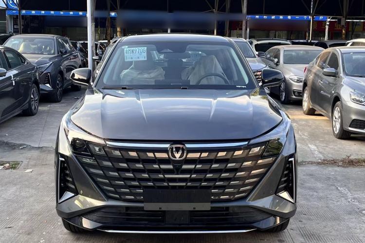 Used Changan UNI-Z New Energy 2024 Blue Whale Smart Electric iDD 125km Leading Model