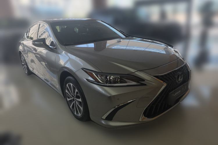 Used Lexus ES 2023 200 Excellence Edition Front Right 45 Deg
