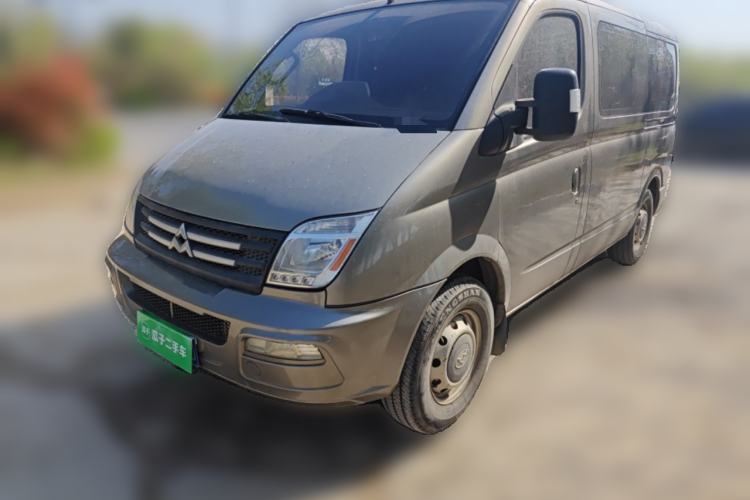 Used SAIC MAXUS Xintu V80 2014 2.5T Aoyuntong Short Wheelbase Low Roof