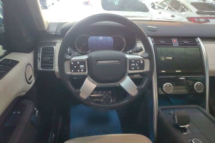 Used Land Rover Discovery 2023 Revised Version 360 PS R-Dynamic S