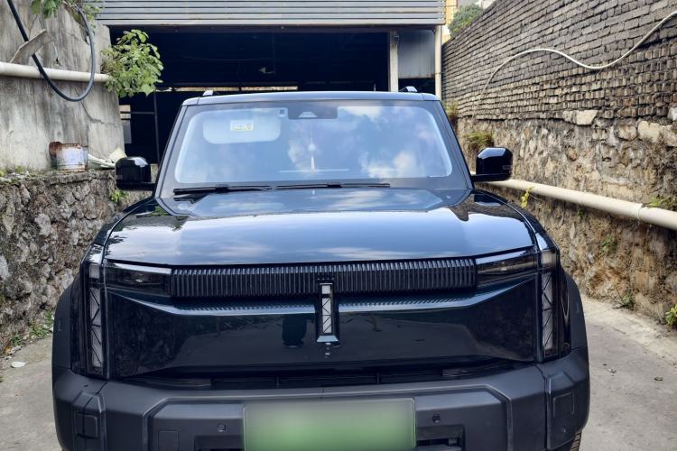 Used iCAR 03 2024 501km Four-wheel Drive Long-Range Advanced Version
