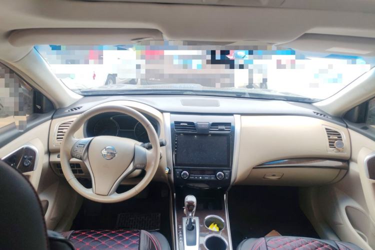 Used Nissan Teana 2013 2.0L XL Comfort Edition Center Console