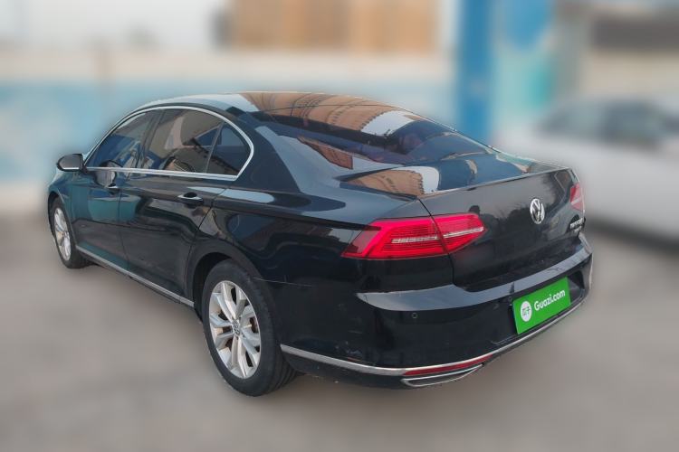 Used Volkswagen Magotan 2018 330TSI DSG Luxury Model Rear Left 45 Deg