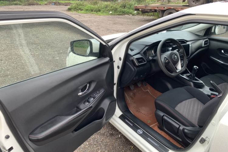 Used Nissan Lannia 2016 1.6L Manual Cool Edition
