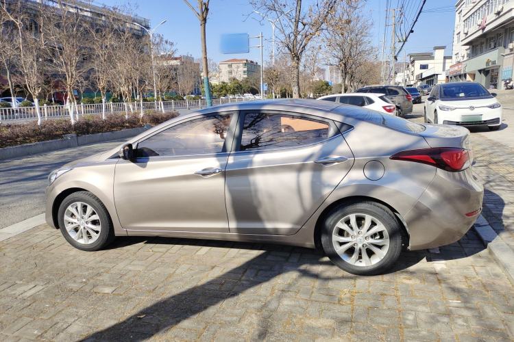 Used Hyundai Elantra (5th Generation / Langdong) 2016 1.6L Automatic Prestige Model
