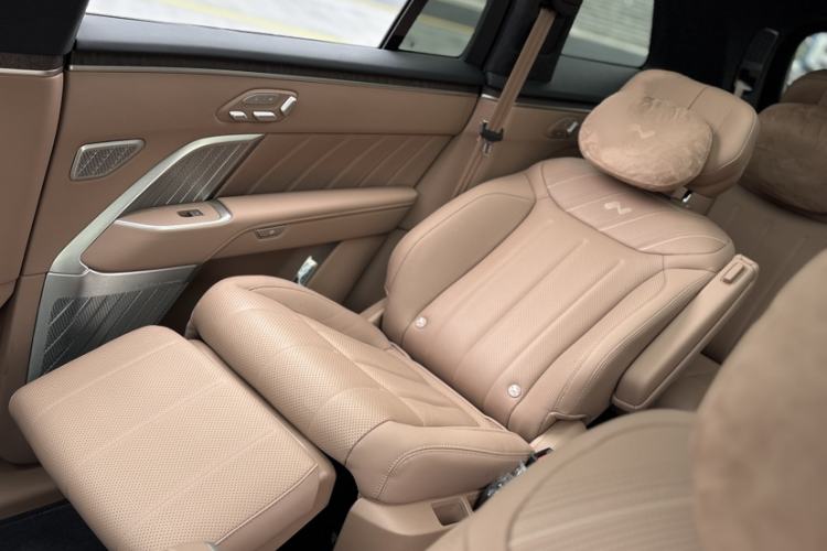 Used ONVO Luxeed L90 2025 Model—Ultra Six-Seater Version