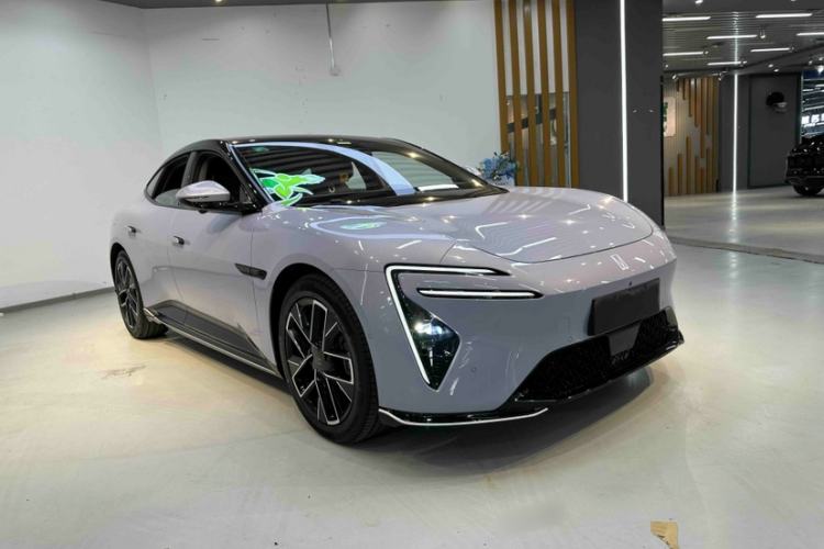 Used Avatr 06 2025 Pro Range-Extended Edition Exterior 8