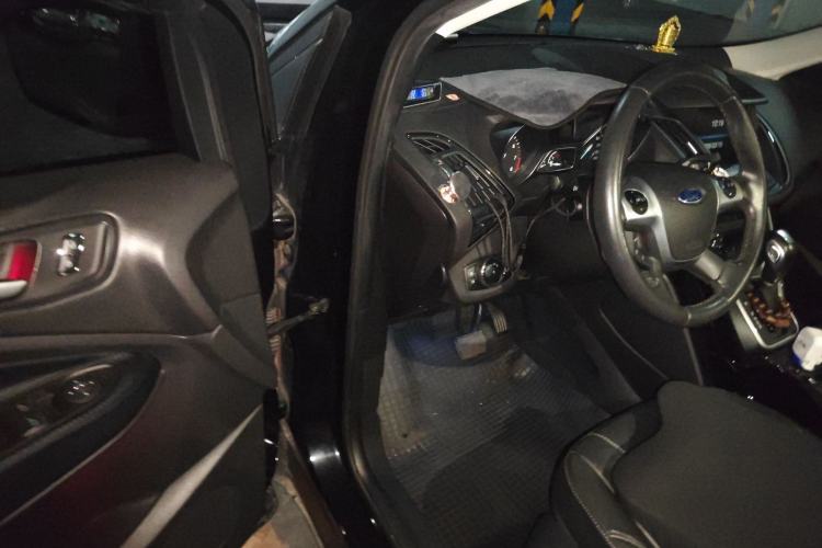 Used Ford Kuga 2013 2.0L GTDi Four-Wheel-Drive Sport Model
