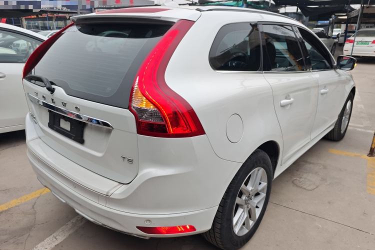 Used Volvo XC60 2017 T5 Smart Upgrade Edition