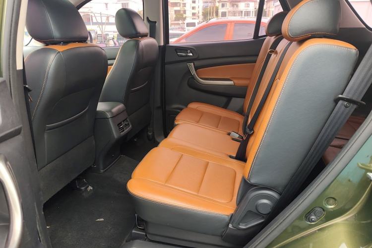 Used CHANGAN OSHAN CX70 2016 1.6L Manual Luxury Model
