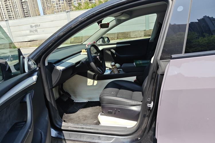 Used Tesla Model Y 2024 Rear-Wheel-Drive Version