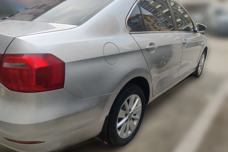 Used Volkswagen Jetta 2015 1.6L Manual Comfort Model
