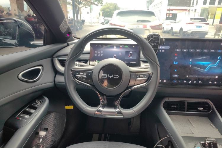 Used BYD Seal 06GT 2025 505 Wave Plus Edition
