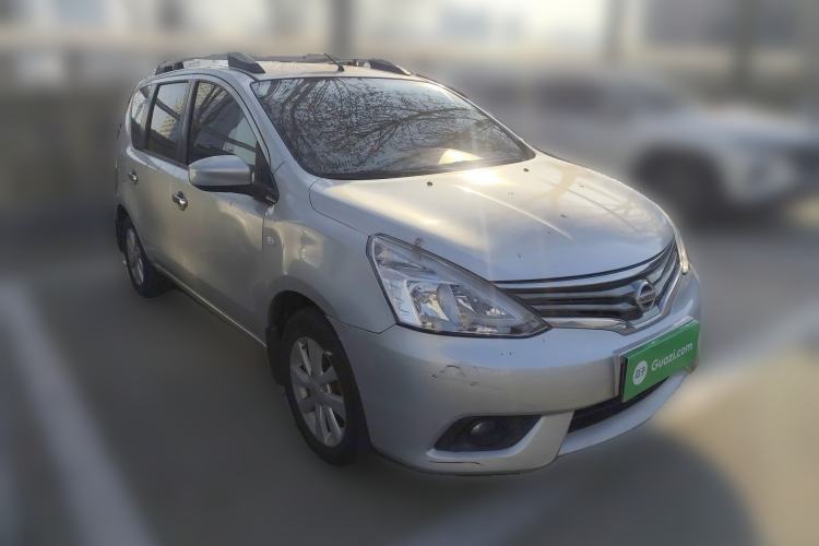 Used Nissan Livina 2013 1.6XE Manual Comfort Edition Front Right 45 Deg