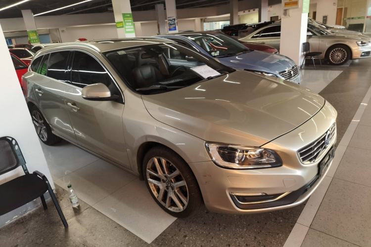 Used Volvo V60 2017 T5 Zhiyi Edition China V Standard
