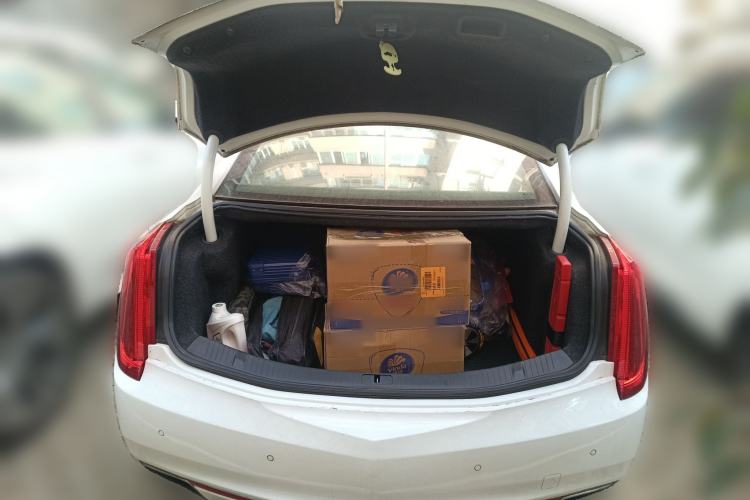 Used Cadillac XTS 2015 28T Comfort Model Trunk