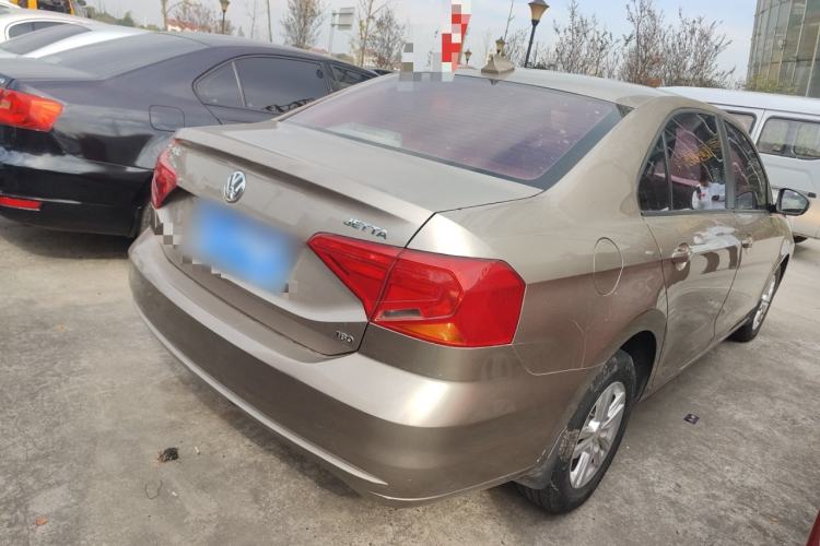 Used Volkswagen Jetta 2017 1.5L Manual Fashion Edition