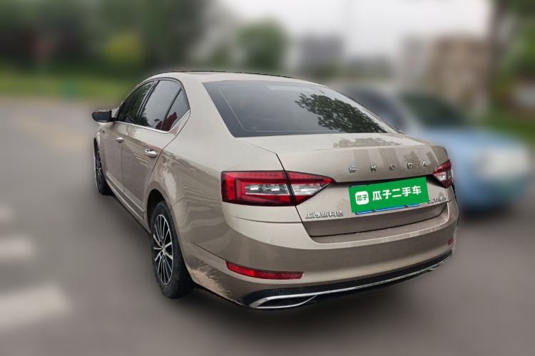 Used Skoda Octavia 2019 1.5L Automatic Smart Drive Luxury Edition China VI Standard Rear Left 45 Deg