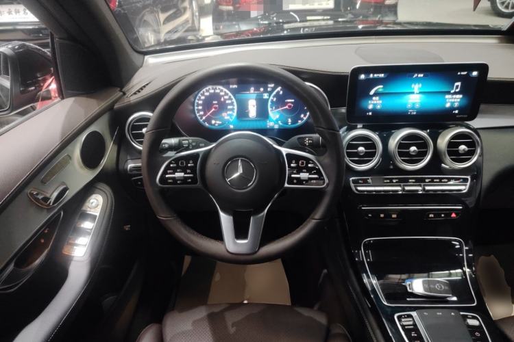 Used Mercedes-Benz GLC 2021 GLC 260 L 4MATIC Dynamic Edition
