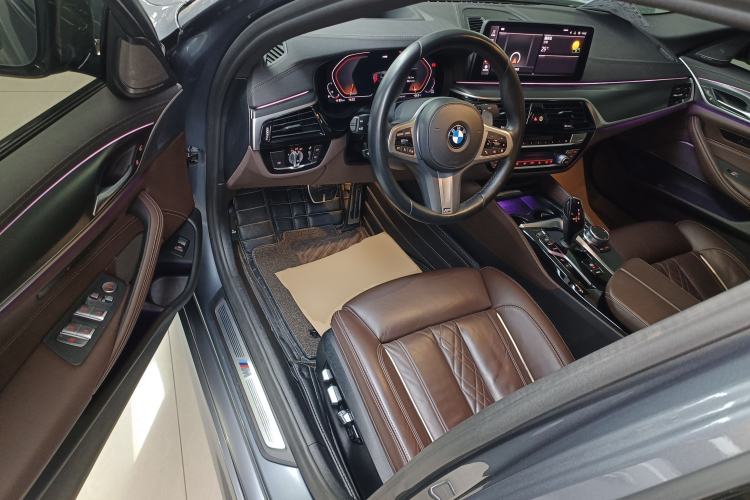 Used BMW 5 Series 2022 Restyled 540i Luxury Edition M Sport Package
