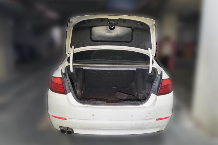 Used BMW 5 Series 2011 523Li Luxury Model