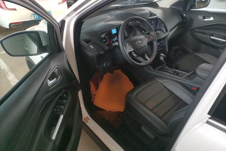 Used Ford Kuga 2019 EcoBoost 180 Two-Wheel-Drive Platinum Edition China VI Standard