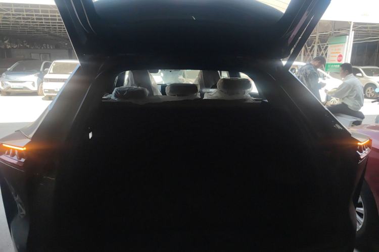 Used Changan UNI-Z New Energy 2025 Smart New Blue Whale 125km Battleship Edition
