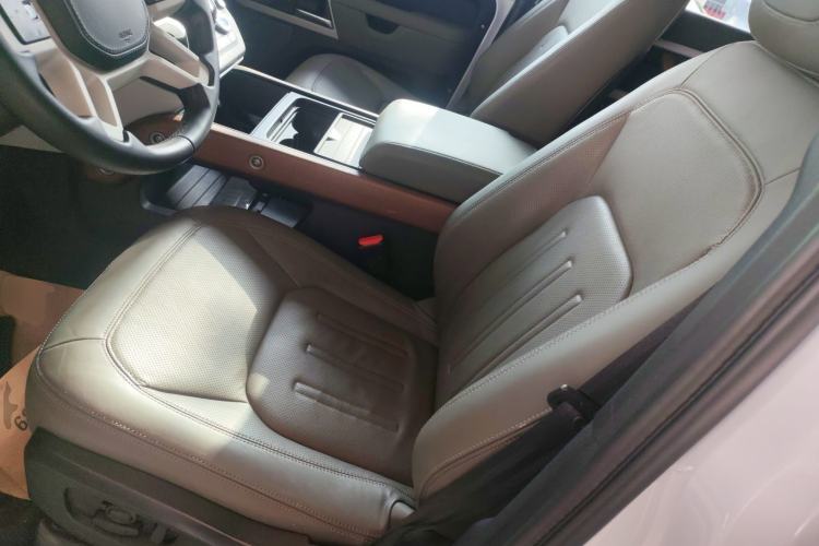 Used Land Rover Defender 2022 110 P400 Dark Edition
