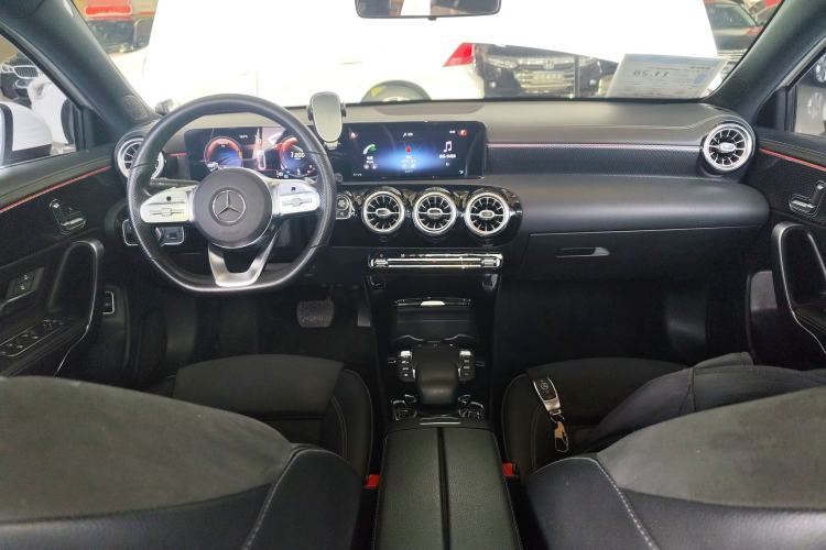 Used Mercedes-Benz A-Class 2021 A 200 L Sport Sedan Fashion Model
