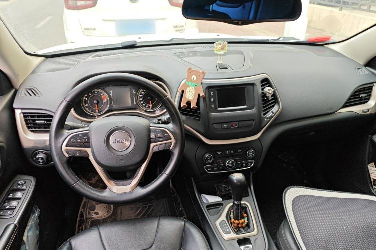 Used Jeep Cherokee 2017 2.4L Leading Edition