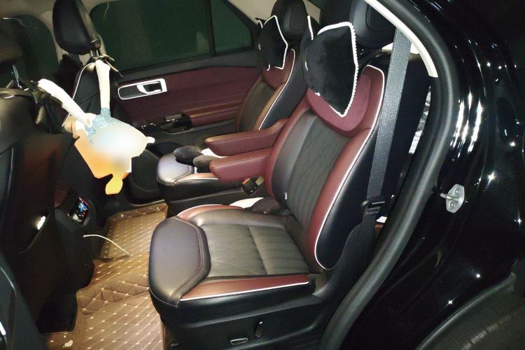 Used Ford Explorer 2023 EcoBoost 285 Four-Wheel Drive Titanium Edition 6 Seats
