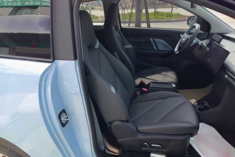 Used Chery New Energy Boundless Pro 2022 301km LingShou Edition Lithium Iron Phosphate
