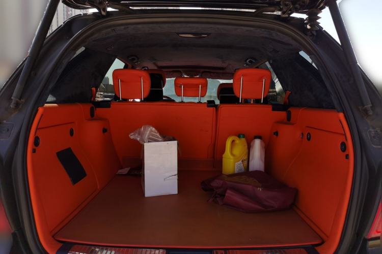 Used Mercedes-Benz M-Class AMG 2011 AMG ML 63 Trunk