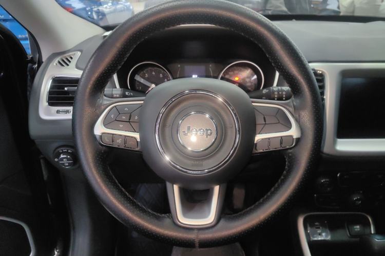 Used Jeep Compass 2020 220T Automatic Leading Edition
