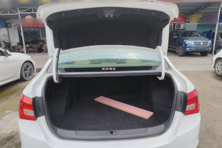 Used Buick GT 2016 15N Manual Entry-Level Trim Trunk