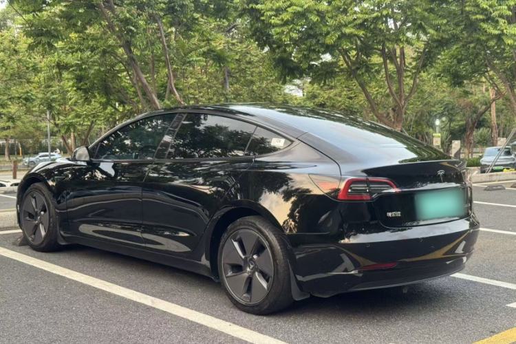 Used Tesla Model 3 2022 Rear-Wheel-Drive Version Exterior 2