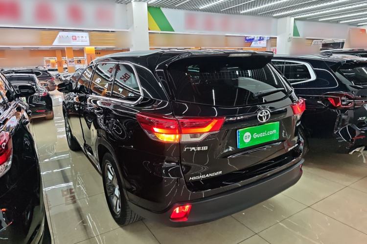 Used Toyota Highlander 2018 2.0T Four-Wheel Drive Luxury Version 7 Seats China VI Standard
