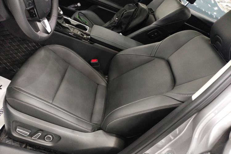 Used Toyota Camry 2024 2.0 GVP Luxury Edition
