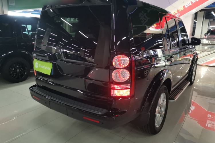 Used Land Rover Discovery 2015 3.0 SC V6 SE Rear Right 45 Deg