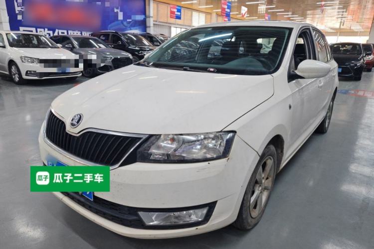 Used Skoda Rapid Spaceback 2014 1.6L Automatic Enjoyment Edition