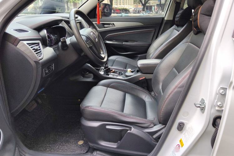 Used CHANGAN CS75 2017 Shangkui Edition 1.5T Automatic Fengyue Model
