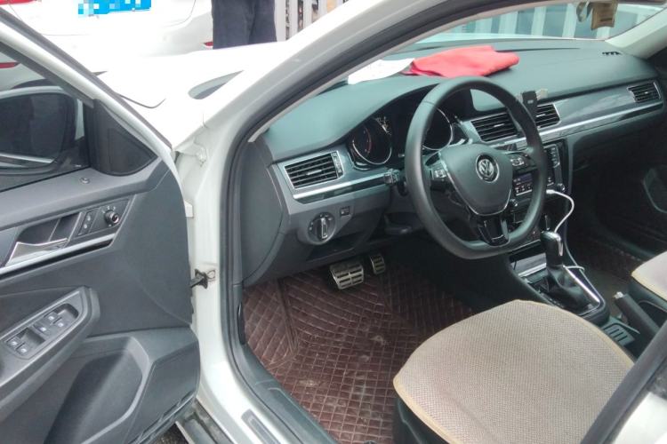 Used Volkswagen C-TREK 2020 1.5L Automatic Comfort Model Driver Seat