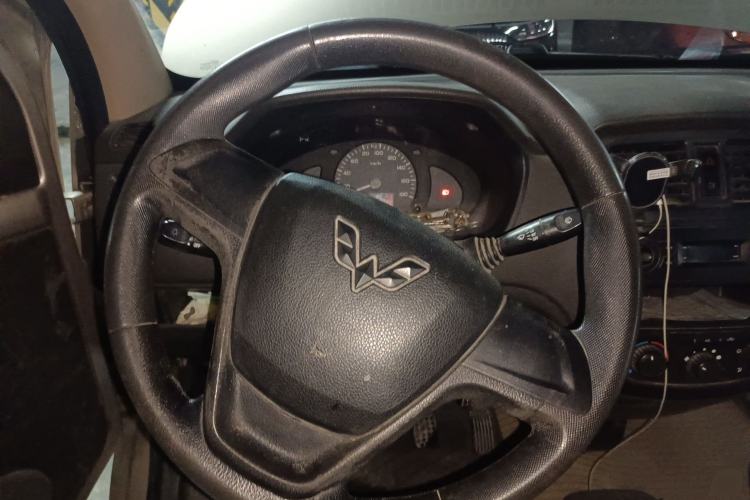 Used Wuling Rongguang 2020 1.2L S Base Model China VI Steering Wheel