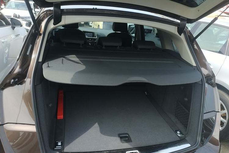 Used Audi Q5 2018 Collector's Edition 40 TFSI Technology Model
