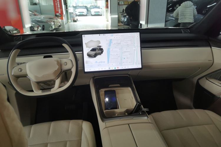 Used ONVO Luxeed L90 2025 Model—Max Six-Seater Version