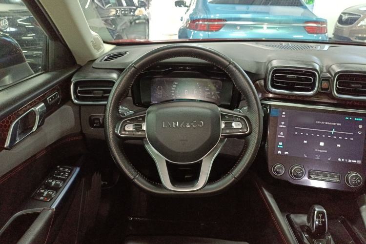 Used Lynk & Co 02 2018 1.5T DCT Two-Wheel Drive Pro Version China V Emission Standard
