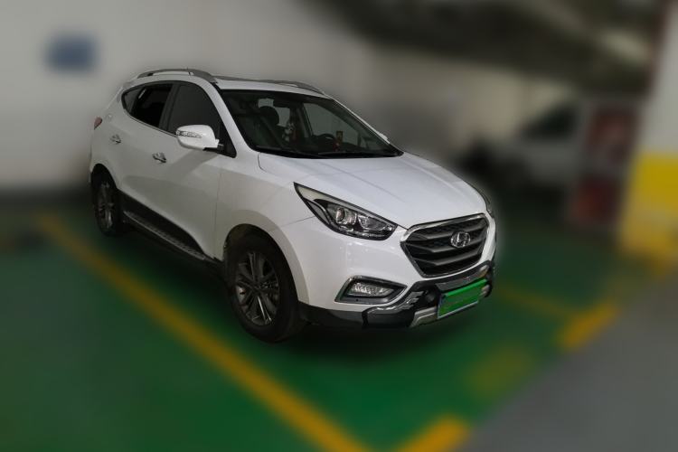Used Hyundai ix35 2015 2.0L Automatic 2WD Smart Version China V Standard Front Right 45 Deg