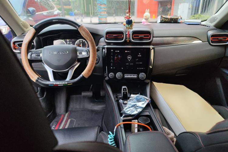 Used Lynk & Co 02 2019 1.5T DCT Two-Wheel Drive Pro Edition China VI Standard
