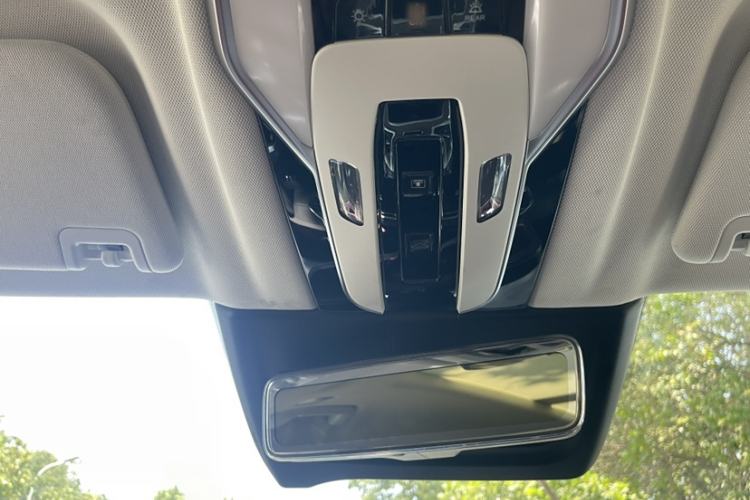 Used Hongqi E-HS9 2022 660 km Range Flagway Edition Six Seats
